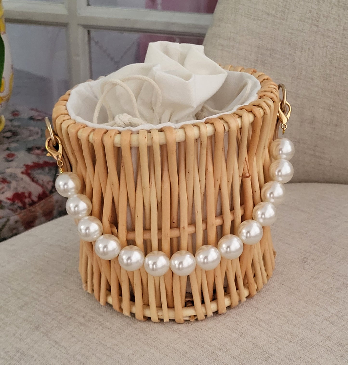 Pearl Handle Basket Bag