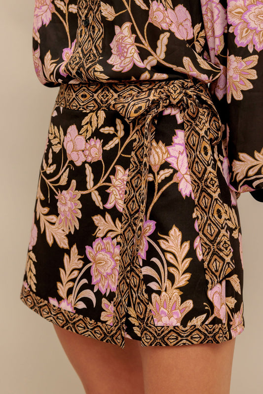 MIDNIGHT BLOOM WOVEN SIDE TIE SKORT