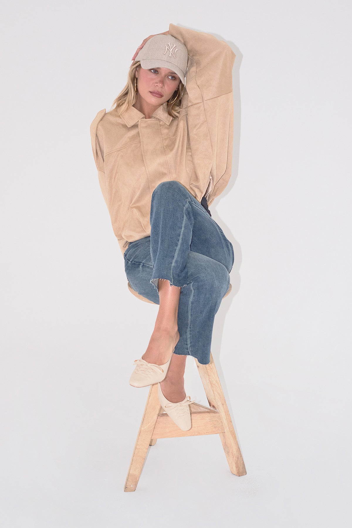 Women's Luxe Cropped Straight Leg Jeans