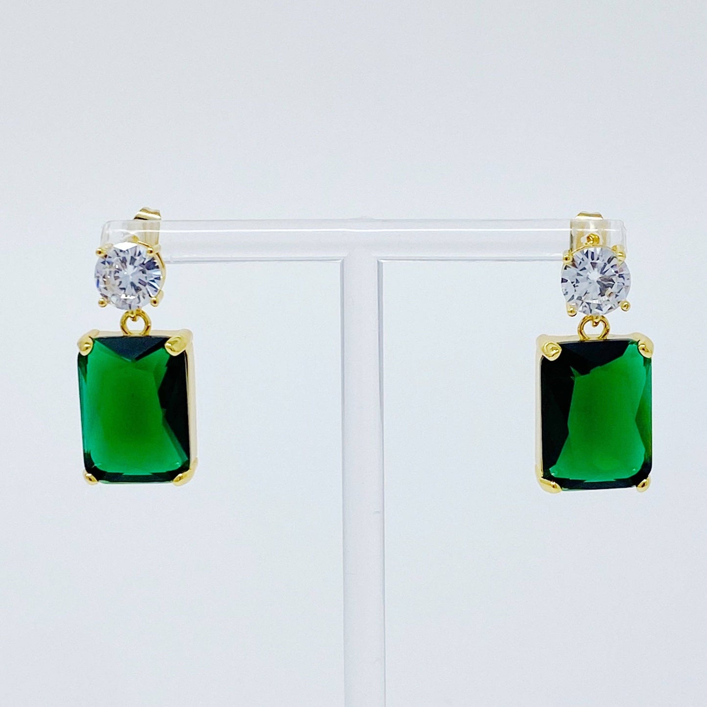 Banquet In Castle Jewel Earrings: Emerald Green