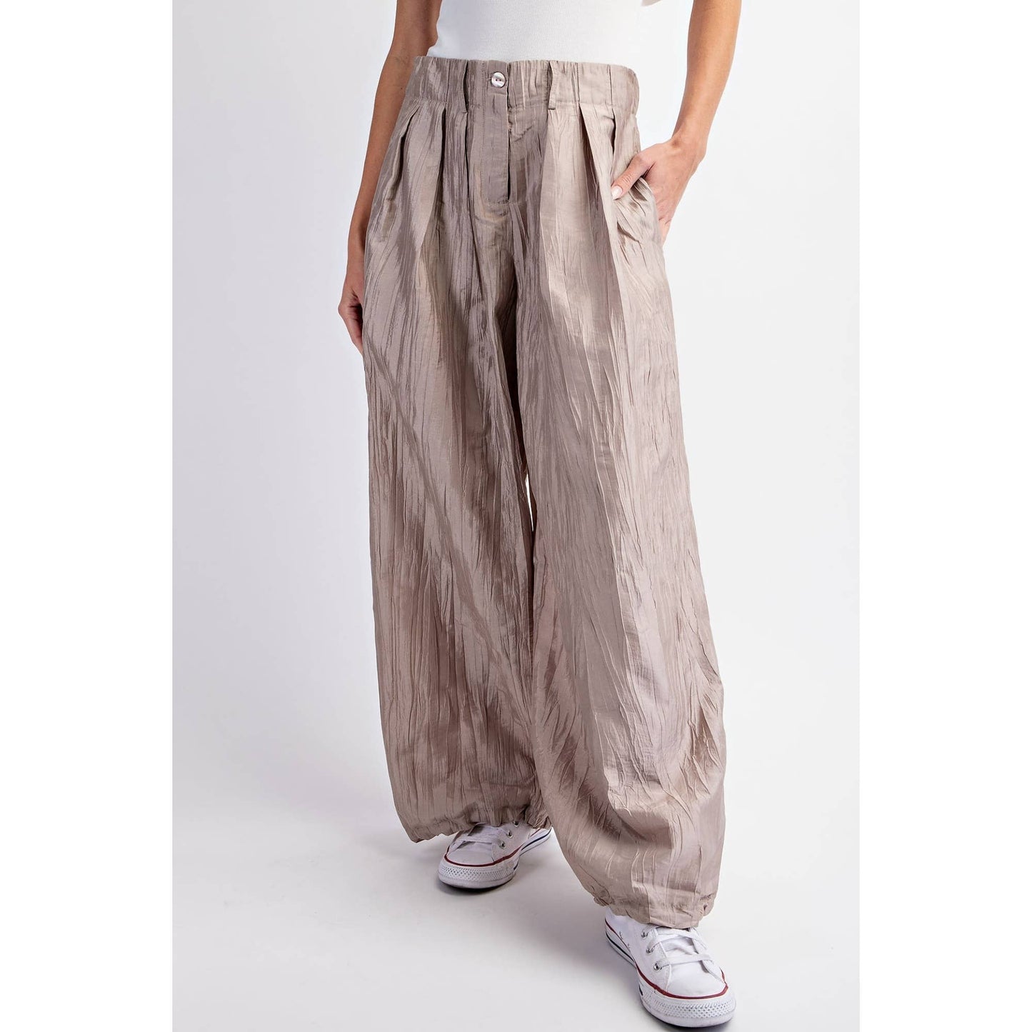 SHINY CRINKLED PARACHUTE WIDE PANTS - LVC5249: PINK / S